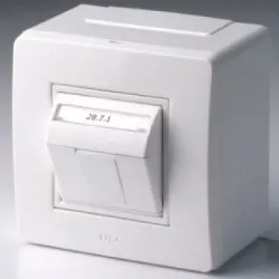 Розетка комп. RJ-45 накладна 1-на кат.5E Hyperline білий BRAVA  ДКС (10665)