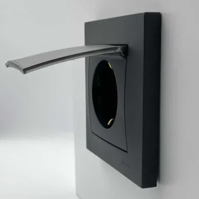 Розетка ELBI VEGA антрацит матовий 1-на з заземленням з кришкою (510-016700-218)